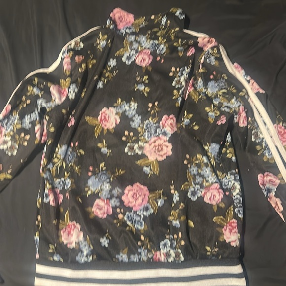 Rose patterned jacket - Picture 4 of 4